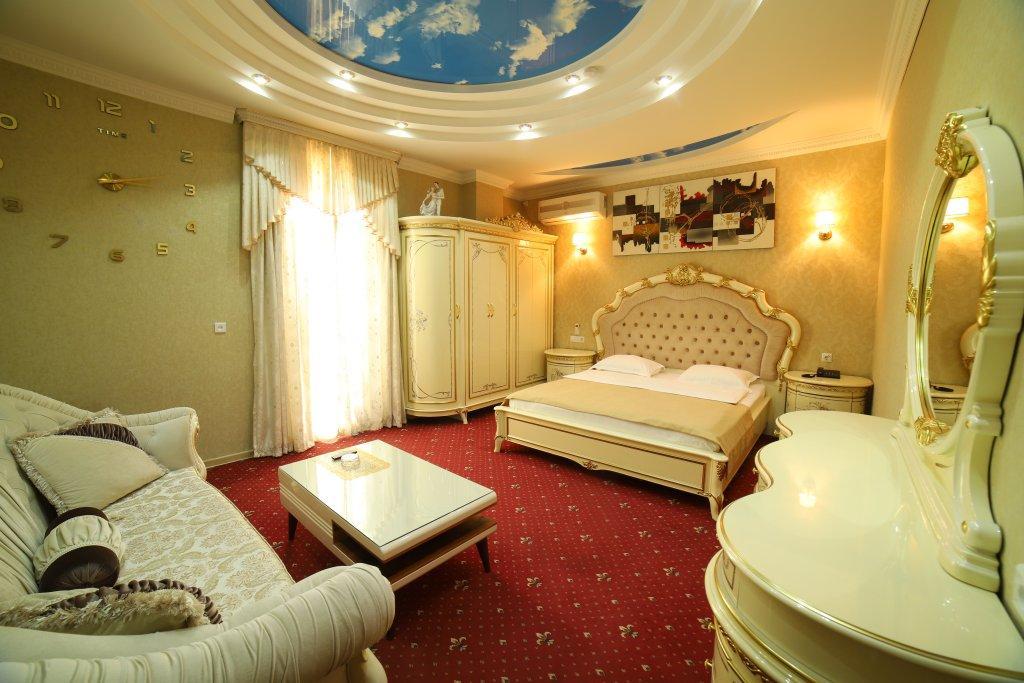 فندق Agava
